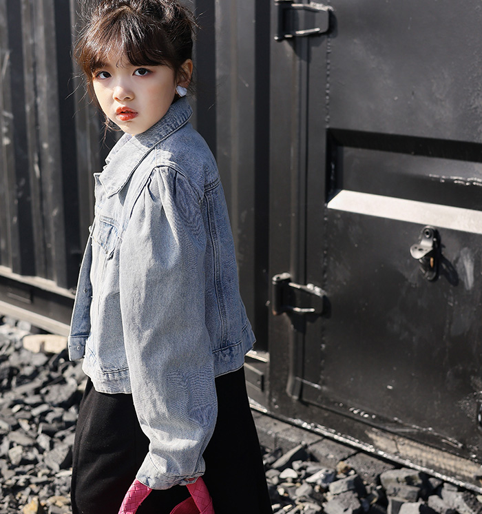 Middle School Children/Male/Female Spring
